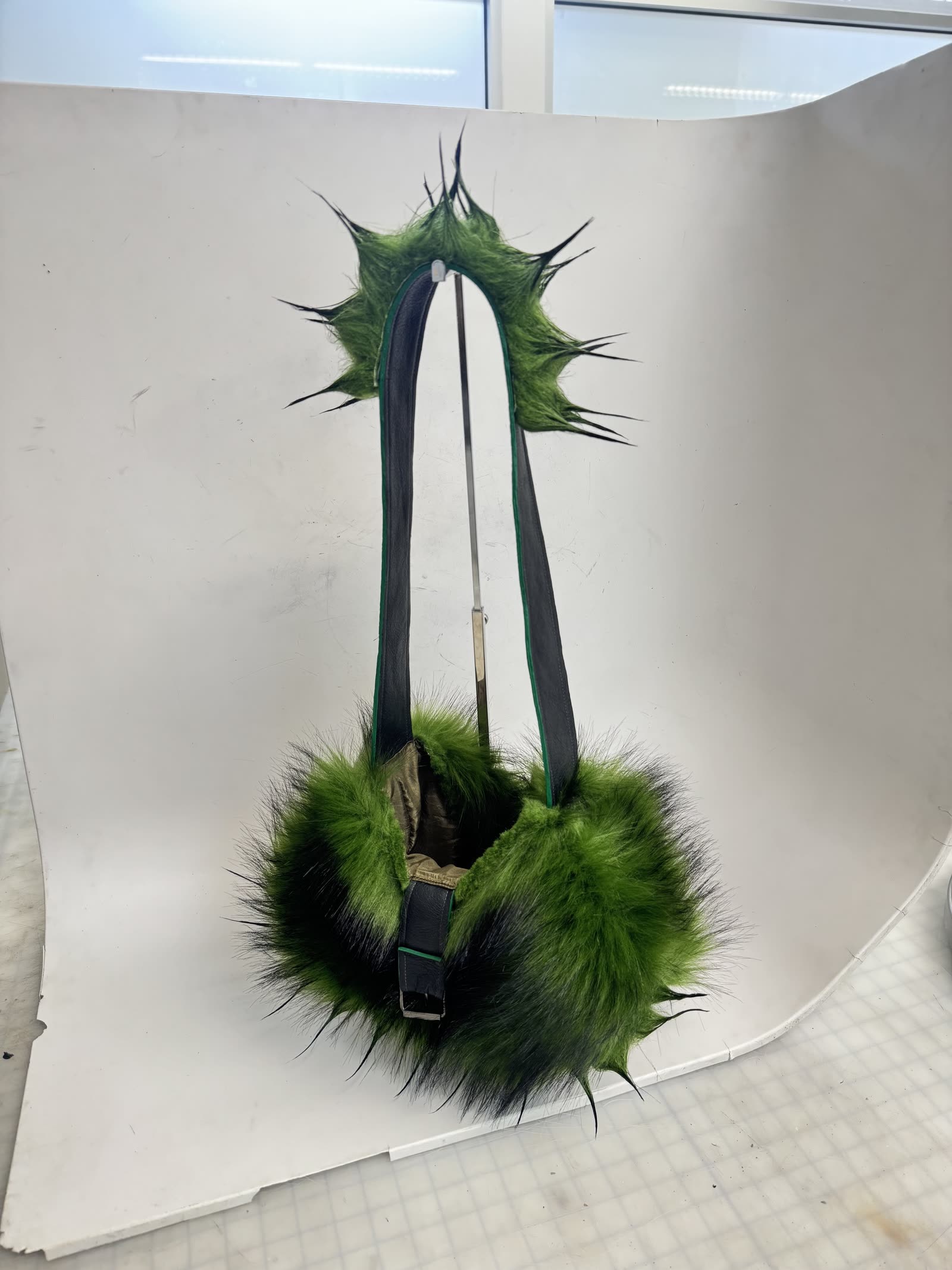 Alien Grass Purse