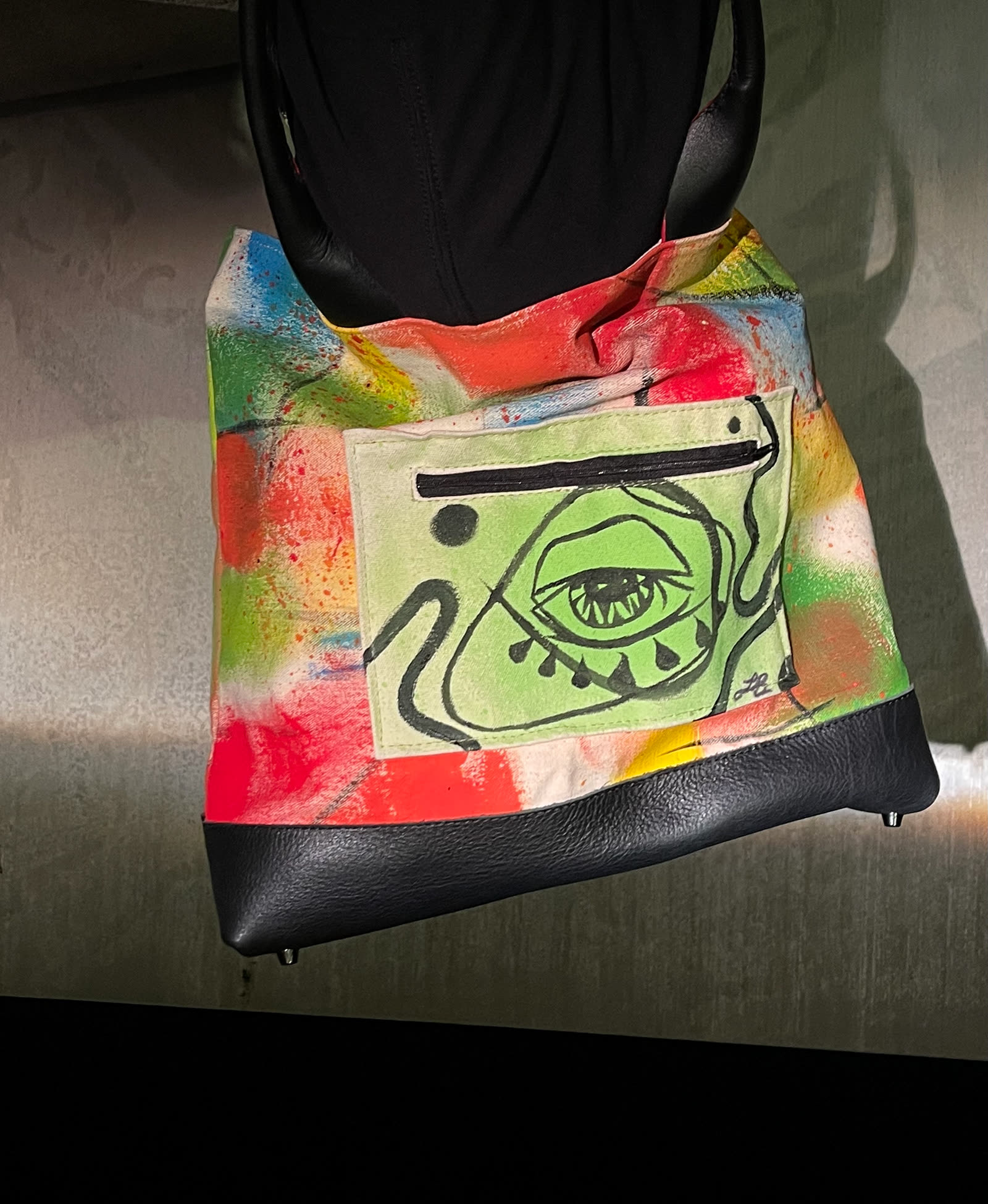 The Illusory Bag